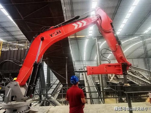 固定式液压破碎机成功交付给重庆姜家砂石骨料厂