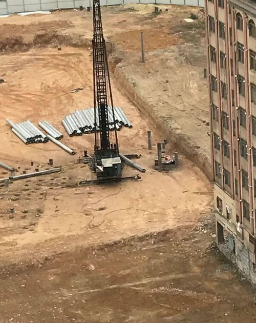 突发 又一起重作业现场吊钩松脱,吊物击中工人不幸殒命 这套 吊索具安全ppt 请扩散周知