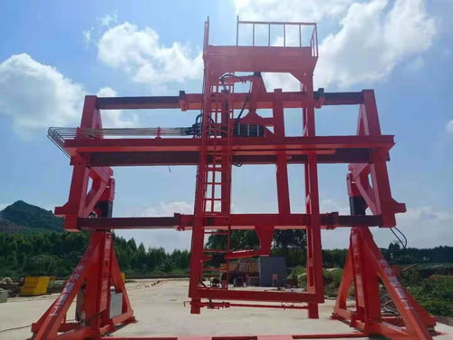 液压式集装箱翻转机 翻重工厂家定制加工与重机吊具应用